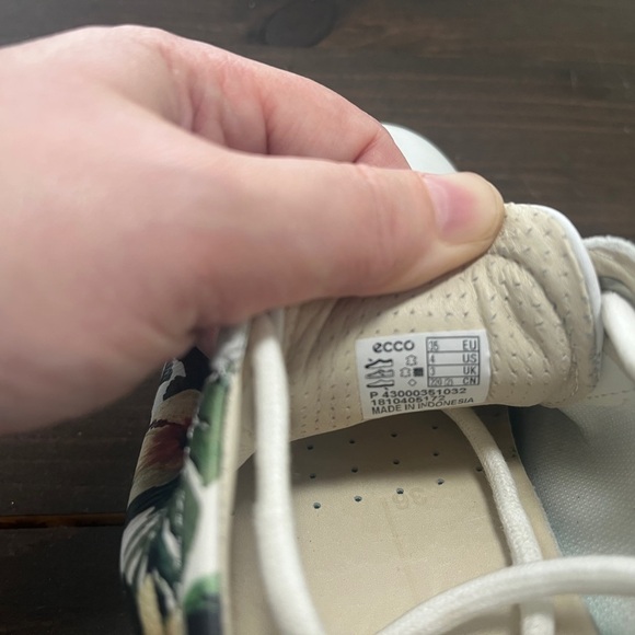 Size 4 Excellent condition Size 4 US - Picture 8 of 10